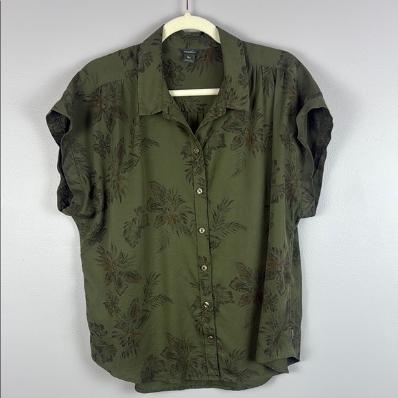Eddie Bauer 100% Lyocell Green Blouse Lightweight Relaxed Fit Size Large - Picture 2 of 12